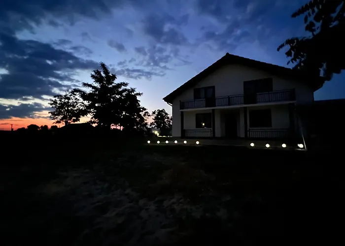 Casa Valurile Marii Летний дом Сфынту-Георге